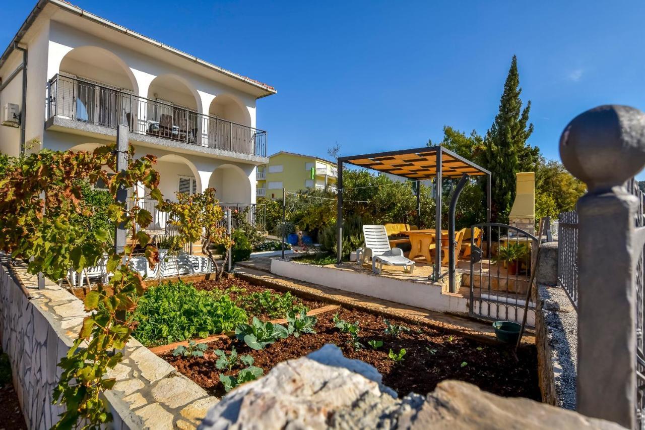 Apartments Milan ロゴズニッツァ エクステリア 写真