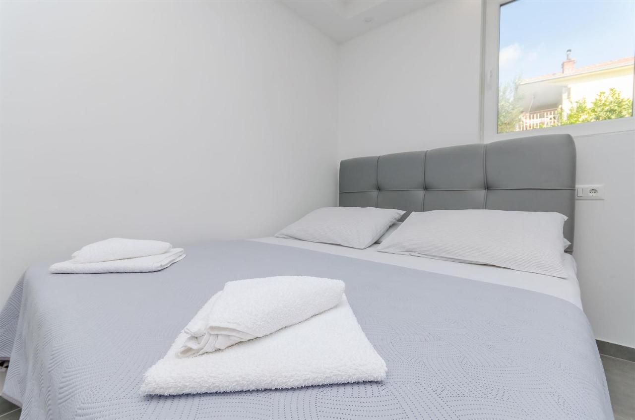 Apartments Milan ロゴズニッツァ エクステリア 写真