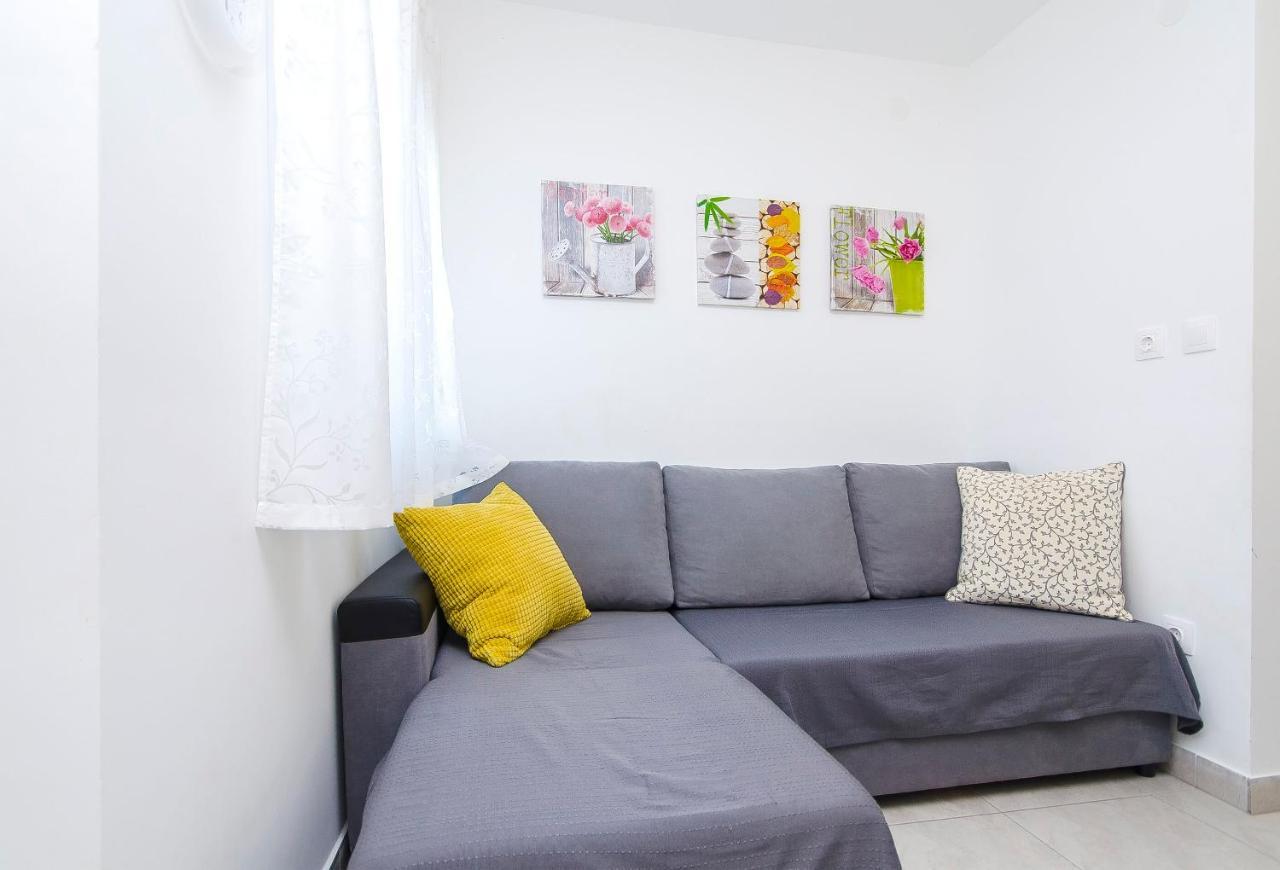 Apartments Milan ロゴズニッツァ エクステリア 写真